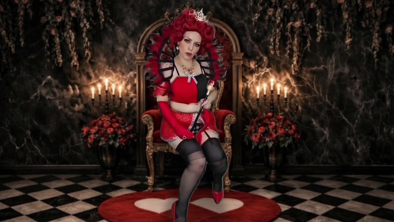 SapphireStyle90: Ascultă ediția fetișului reginei tale