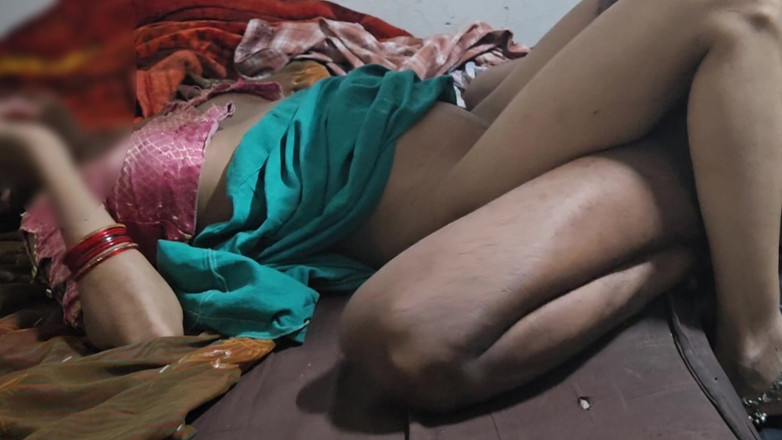 Madhya Sangeeta: Hintli desi hauswaif rani yenge ki chudayi devar ne yenge...