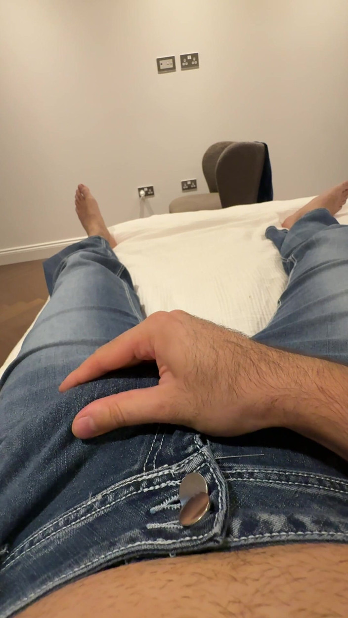 Cock in Jeans: POV sólo masturbace v Blue Jeans - Cumming v Fleshlight