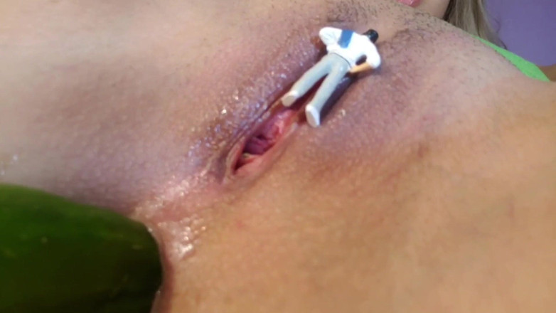 BelleAliz: Curiozitatea iubitului meu s-a micșorat, iar prietenul lui Cucumber a...