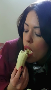 Banan Z Udziałem Ava Dalush