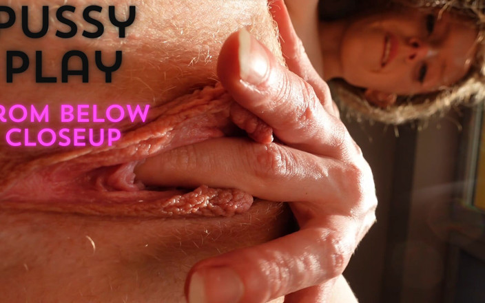 HotRedWildcat: Masturbation From Below Closeup