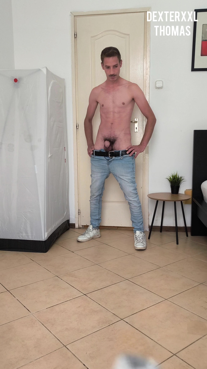 Vero Thomas: Pissing Time I Wanna Piss Here to. Hardon Hairy Dick