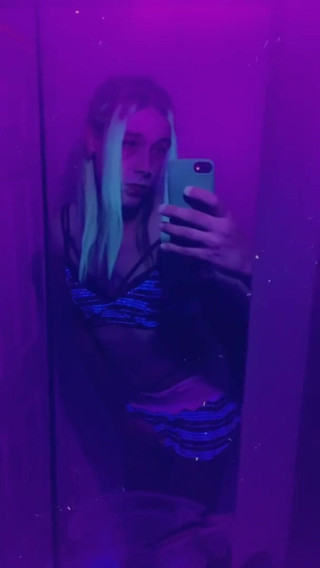 CarmenMelatonin: Sexy studentka miluje šukání