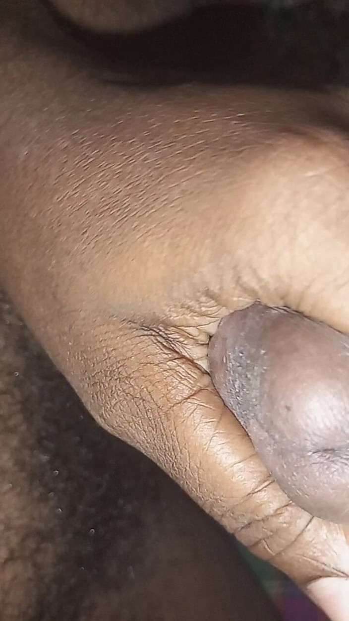 Hungry cliff: जापानी गे बॉय आउटडोर बड़े गुदा छेद वाली चुदाई के साथ मास्टरबेट