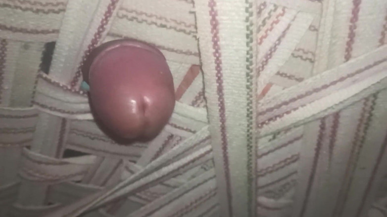 Deepak1989cage: Mi polla gruesa en apretado culo