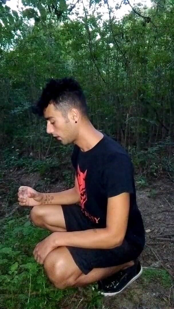 Idmir Sugary: Ест собственную сперму из стакана