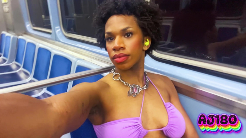 AJ180: Aj180 představuje žádné sleeeppp. Poprsí. Klub