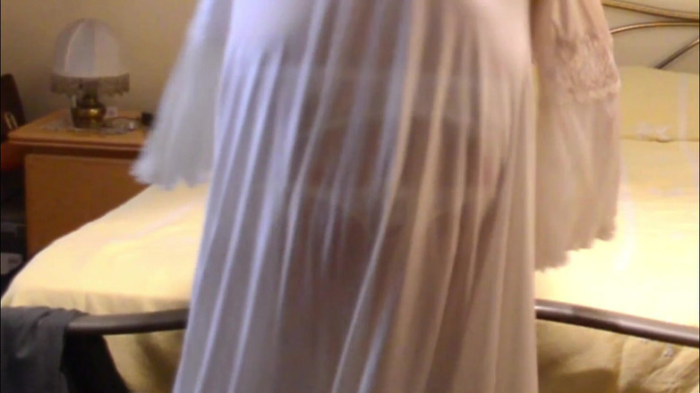 gio calda: सफेद फूहड़