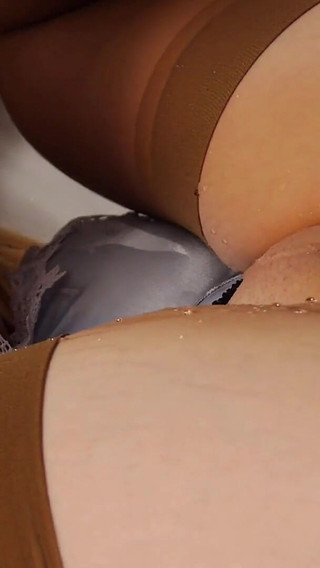 Thumbnail of Stocking Self-pissing - Custom Video