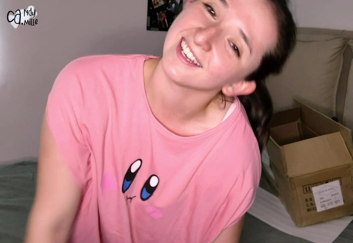 Candy Camille: 拆箱 sohimi 性爱娃娃