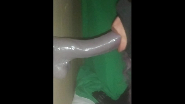 Sexsicouple: Pipe et profitez de l’énorme bite noire anonyme.