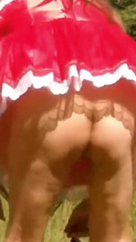Pai-Chan dalam Pakaian Merah