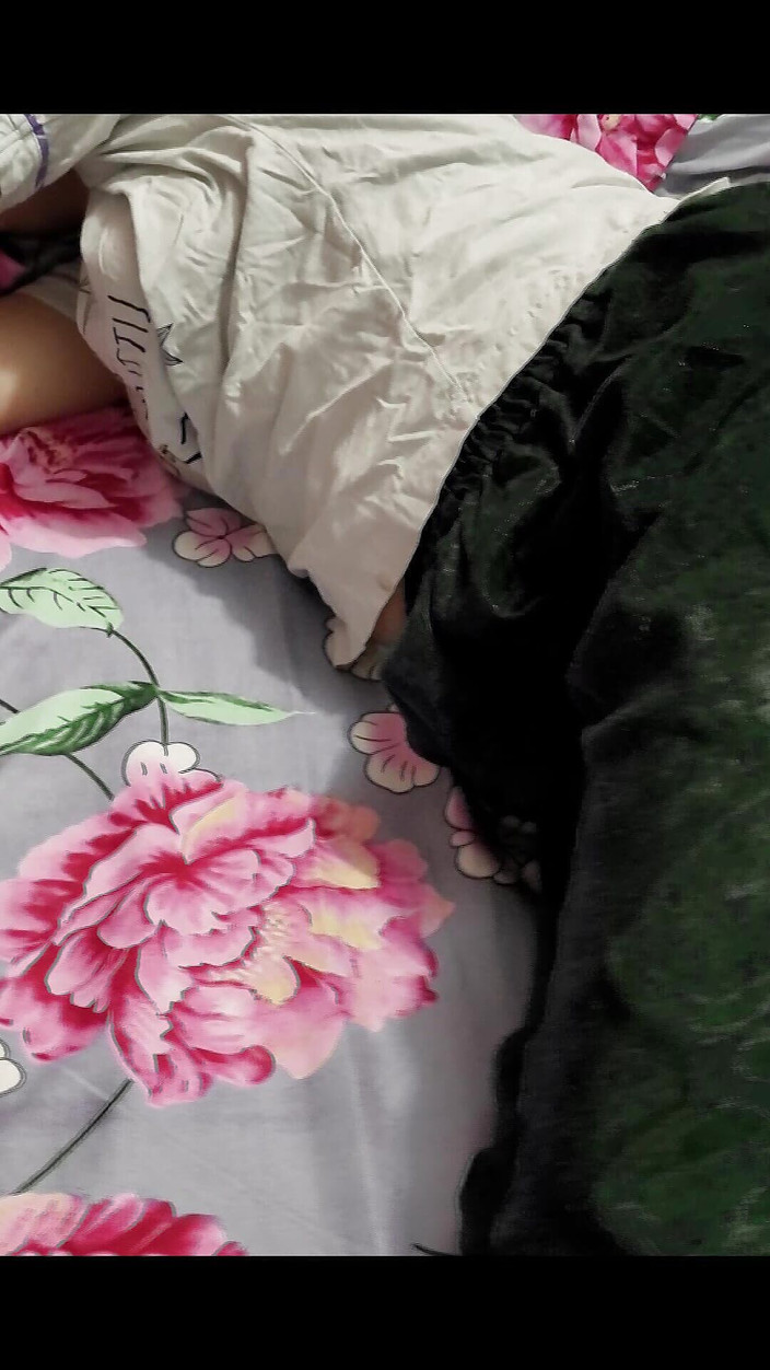 Roobi sharma: Domácí sex desi vesnická holka 80