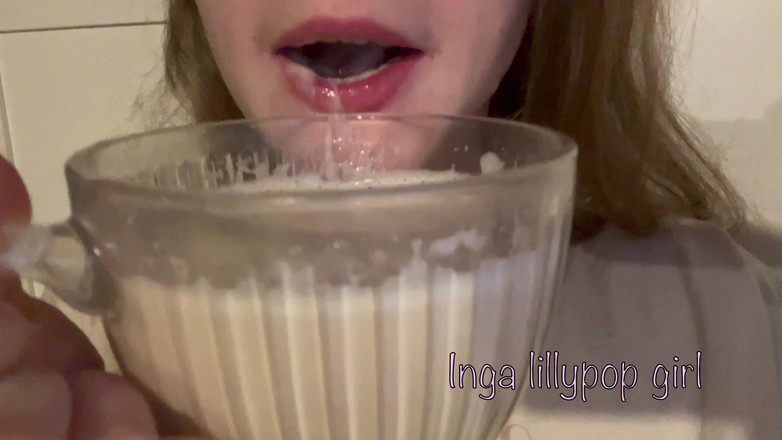 Inga lillypop girl: Beri saya susu!