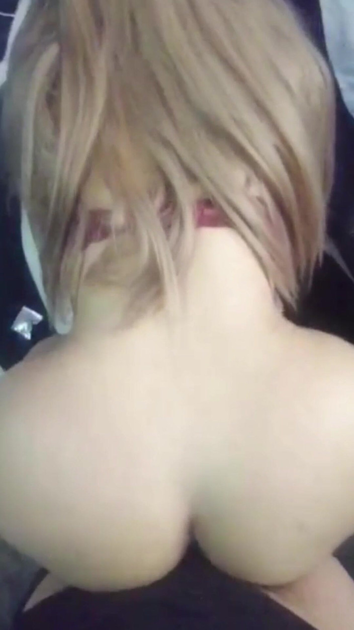 Barbietransxxxx: お尻が開くときにお尻が開いて、私は快感でうめき声をあげてうめきたいと思う