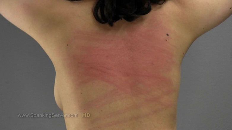 Spanking Server: Yasmeena este legată la ochi și gata pentru biciuire dură la...