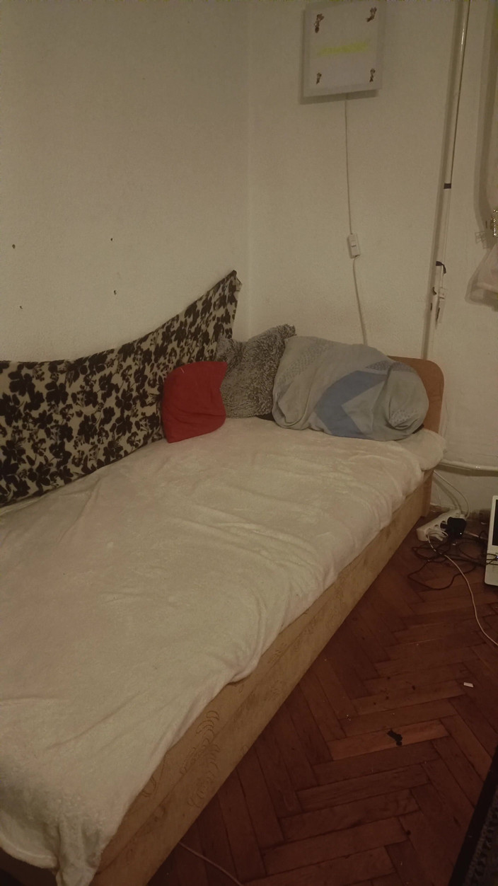 Miriamdavid97: 打屁股热辣人妻