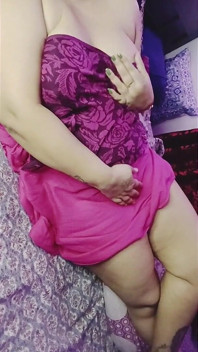 Selbst genossen indische desi bhabi masturbation