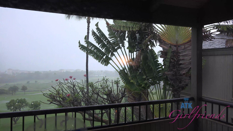 ATK Fans (Girlfriends): Fahişe Demi Lopez ile Hawaii'de sanal tatil 8/12