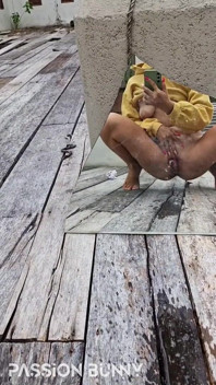 Selfie Focení a Čůrání Na Veřejnosti S Pěkným Obnažováním