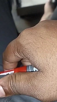 德西阴户孔吮吸大学男孩户外