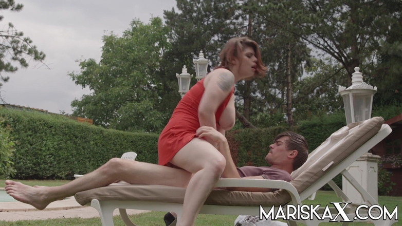 Mariska x: Fucking the pool boy