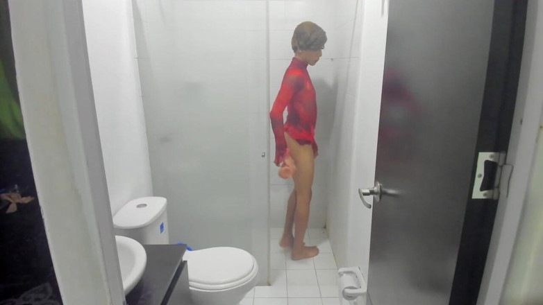Gigi Prince: Femboy Columbian, Twerk Suculent Cu Dildo La Duș
