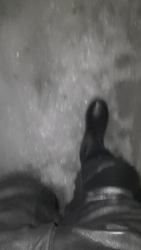 Rubberboots and Leatherpants on Ice