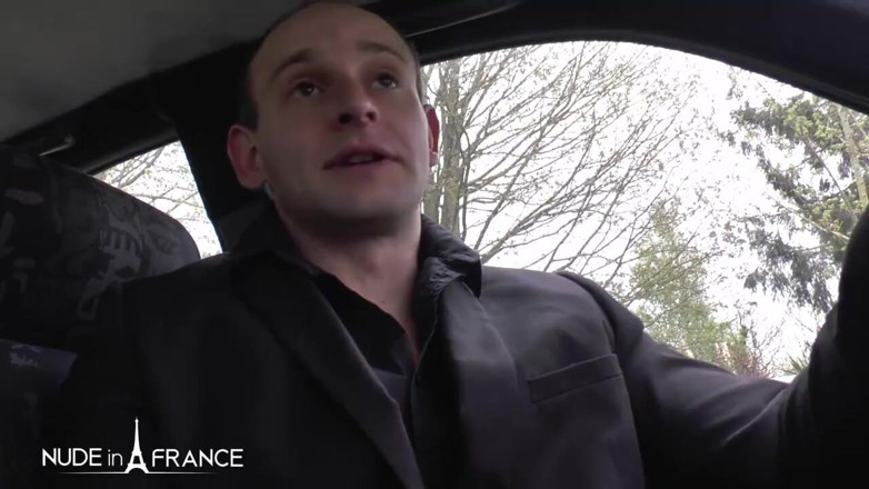 Nude in France: Junge mollige rothaarige hure bekommt ihren arsch gespreizt und in...