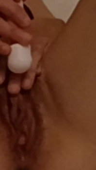 Kelly e la sua figa pulsante in un Momento di piacere d'amore e di un orgasmo forte