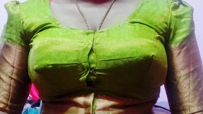 Desi Mohini: Desi přítelkyně a přítel mají sex v nové budově