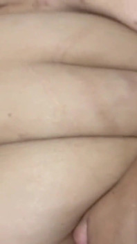 Grande pau preto fodendo apaixonadamente minha buceta molhada rosa levando a um orgasmo incrível
