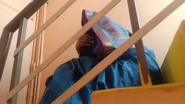 Inba: 階段ロマンス主婦