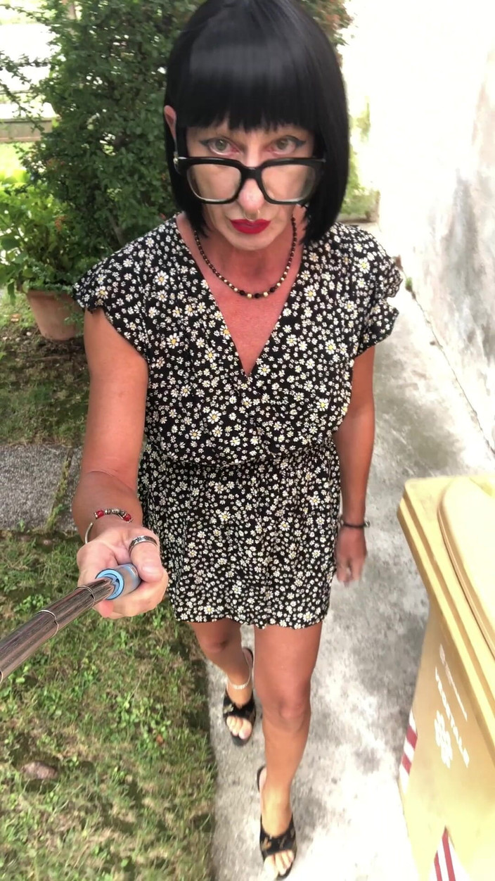 Andreina Naty: Wanderin' in the Garden Like a Bitch