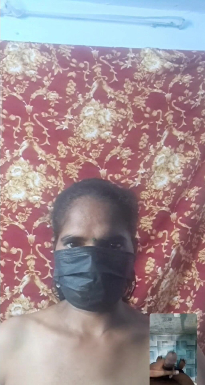 Jayaselvi: Coimbatore tante naakt videogesprek