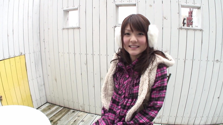 Solo Japanese: Adorable sexy japonesa disfruta jugando con su coño peludo