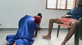 Undergiven tamilhusägare suger sin kuk