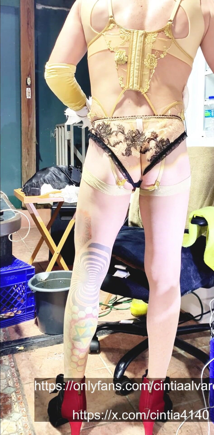 Benito414: Super Hot Trans Girl Cintia