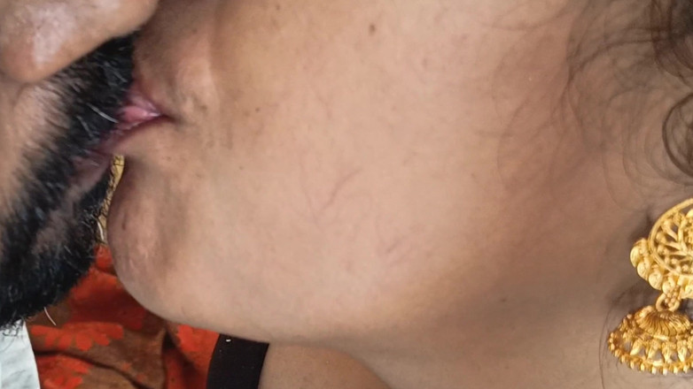 Pushpa porn: Hot and Cute Deep Lip Kiss