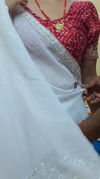 Bhabhi Ko New Saree Pahn Akar Choda