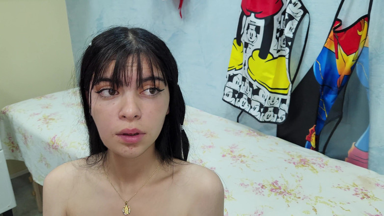 Jopy sex: Laura पहली बार वीर्य निगलती है और यह वास्तव में रोमांचक है