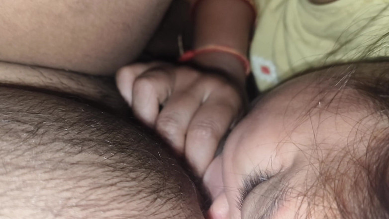 Angelmona: Подруга дези дрочит дома