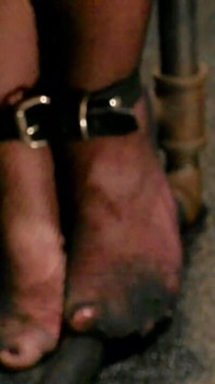 Crotchroped Annas