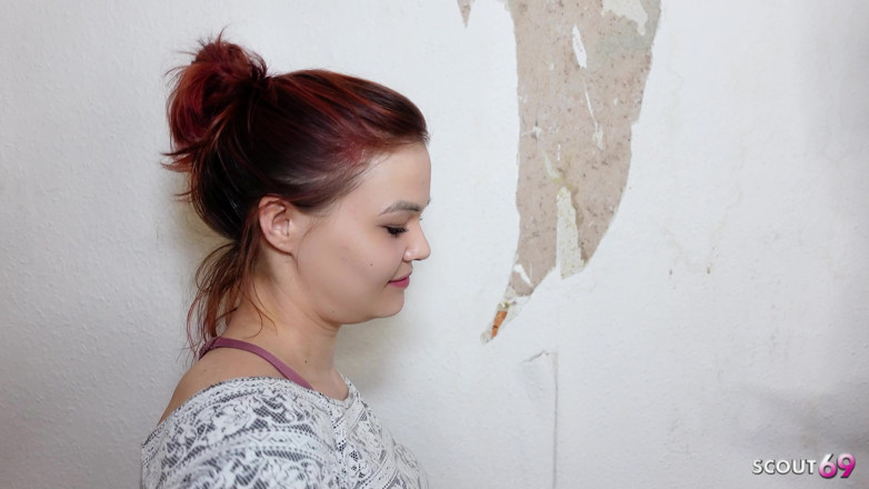 Scout69: Tiny German Redhead Wife Lizzy Rose Seduce Worker to Hard...