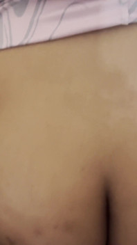 I fuck my girlfriend pussy stuck on the couch and put it in his mouth