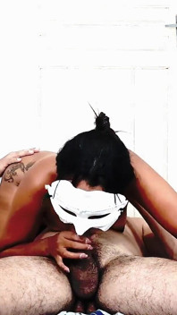 Eu sou quase uma boneca sexual anal, vamos lá.