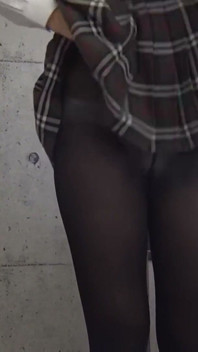 หยอกล้อถุงน่องดํา - ต้นขา, กางเกงในแอบดู, ความปรารถนาเปียก - cut1