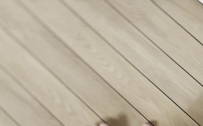 Rassi: Bei einem Spaziergang im Wohnzimmer
