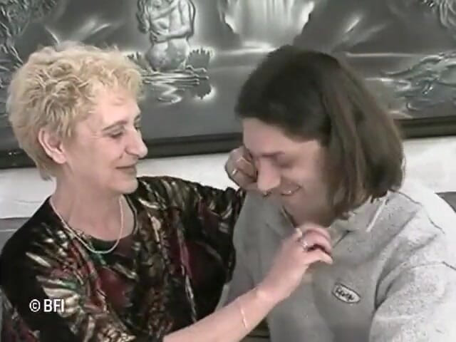 Nasty matures and dirty grannies club: Cumpleaños de mi abuela